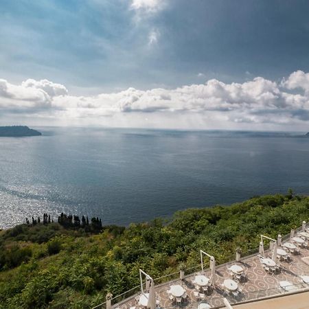 Grand Hotel Serapide Pozzuoli Buitenkant foto