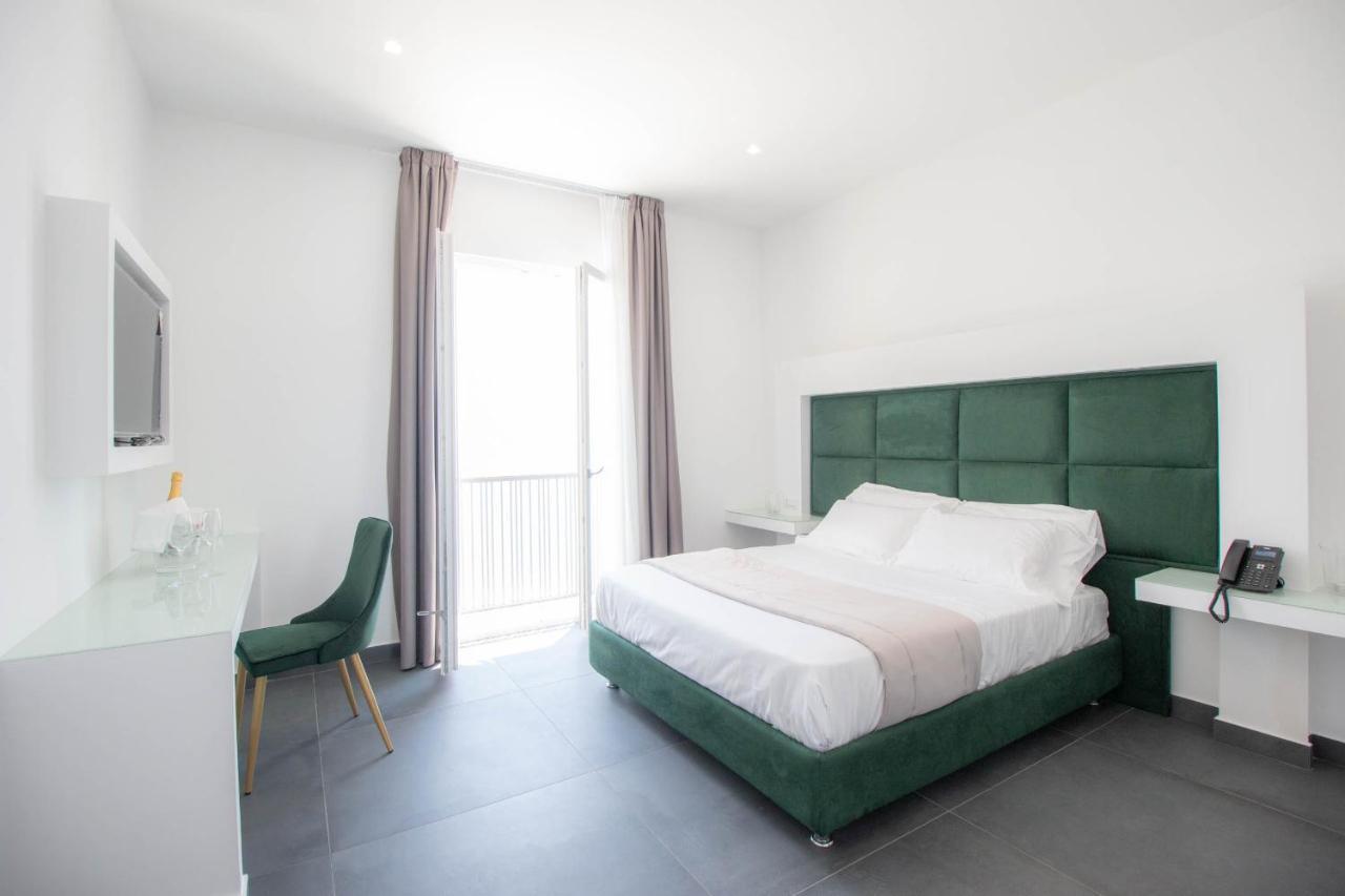 Grand Hotel Serapide Pozzuoli Buitenkant foto