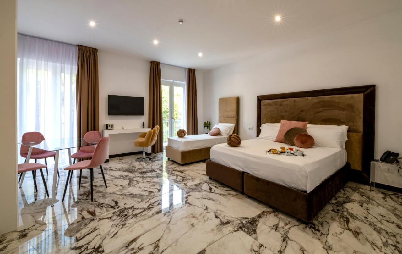 Grand Hotel Serapide Pozzuoli Buitenkant foto