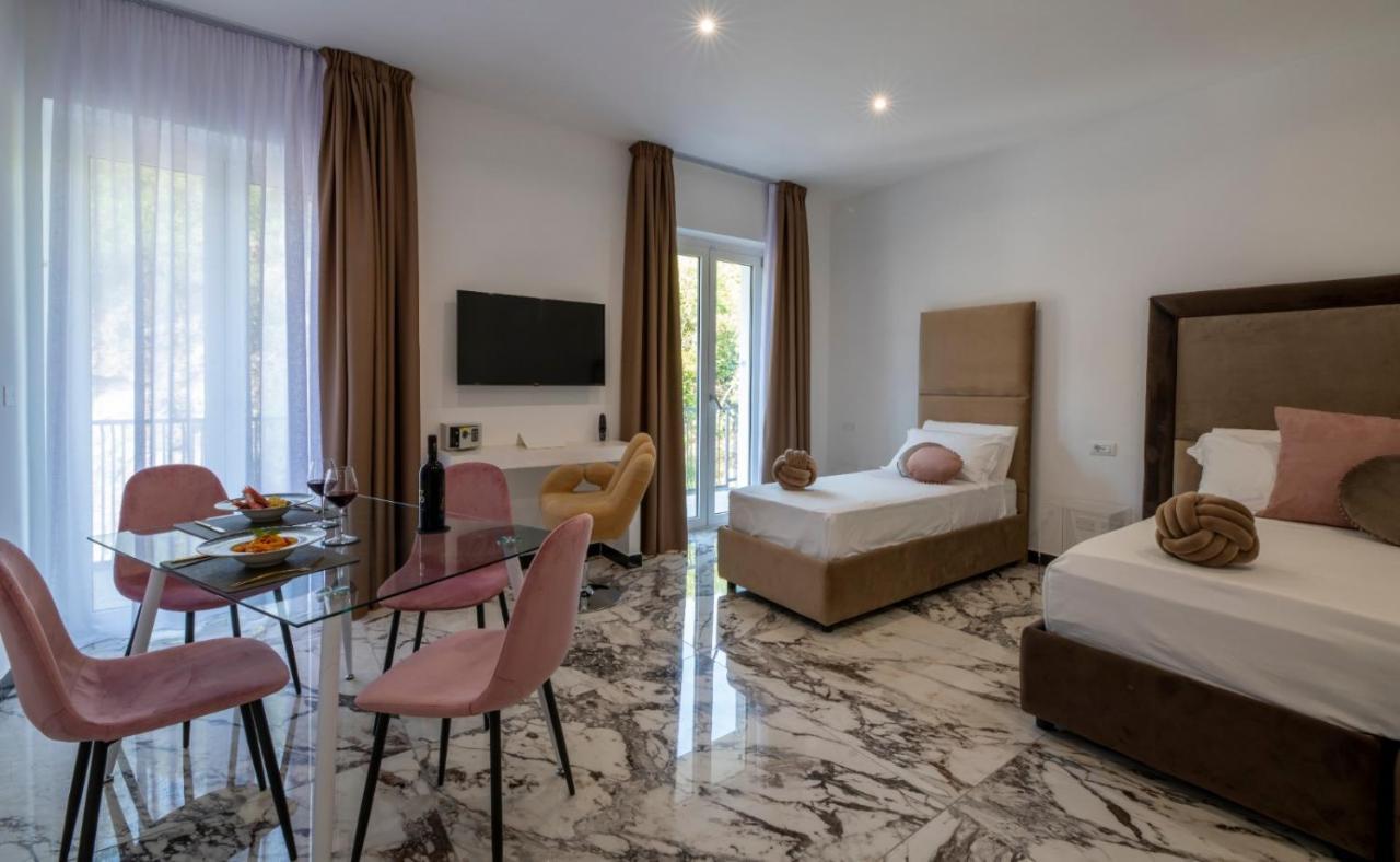 Grand Hotel Serapide Pozzuoli Buitenkant foto