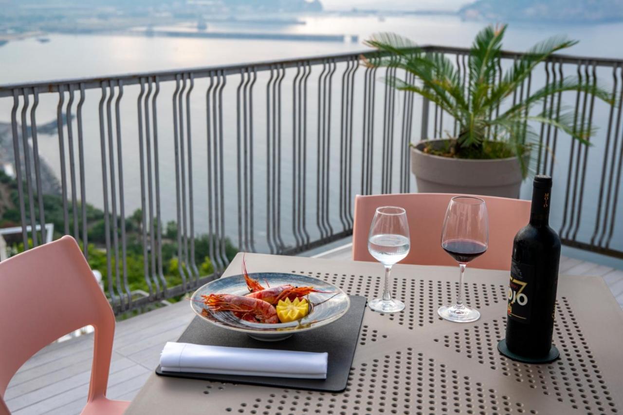 Grand Hotel Serapide Pozzuoli Buitenkant foto