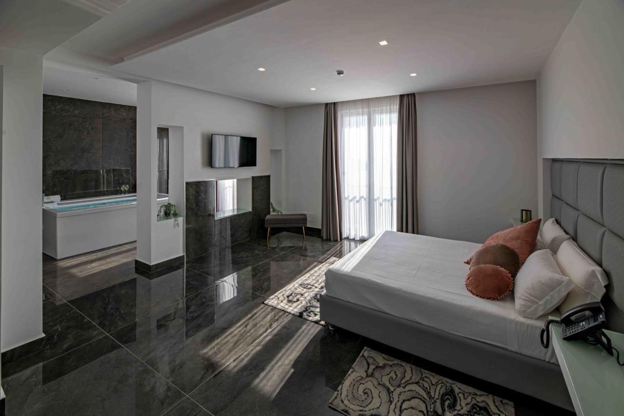 Grand Hotel Serapide Pozzuoli Buitenkant foto